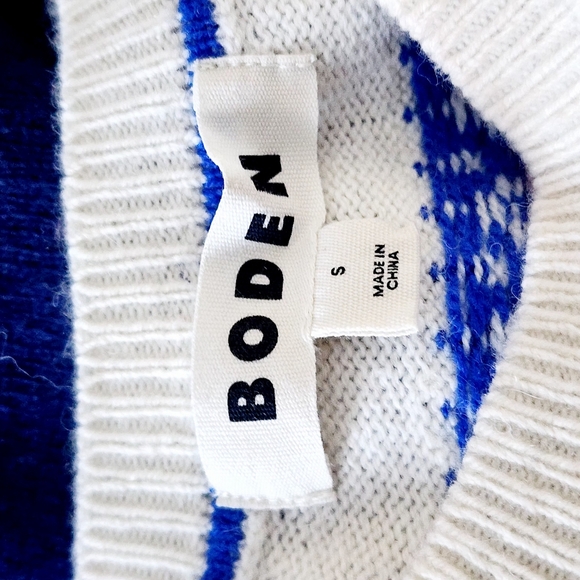 Boden Wool Blend Sweater with Navy and Multicolor Design - Picture 4 of 4